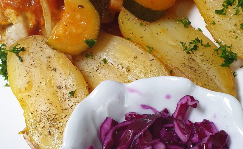 vendredi midi et soir sur réservation » brochettes de dinde sauce ratatouille »